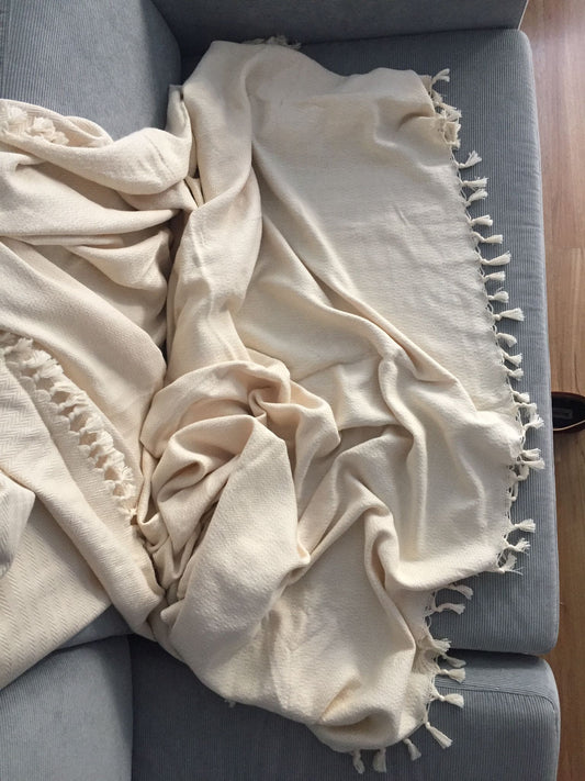 Käsinkudottu puuvillaviltti Göreme – ajaton sisustus